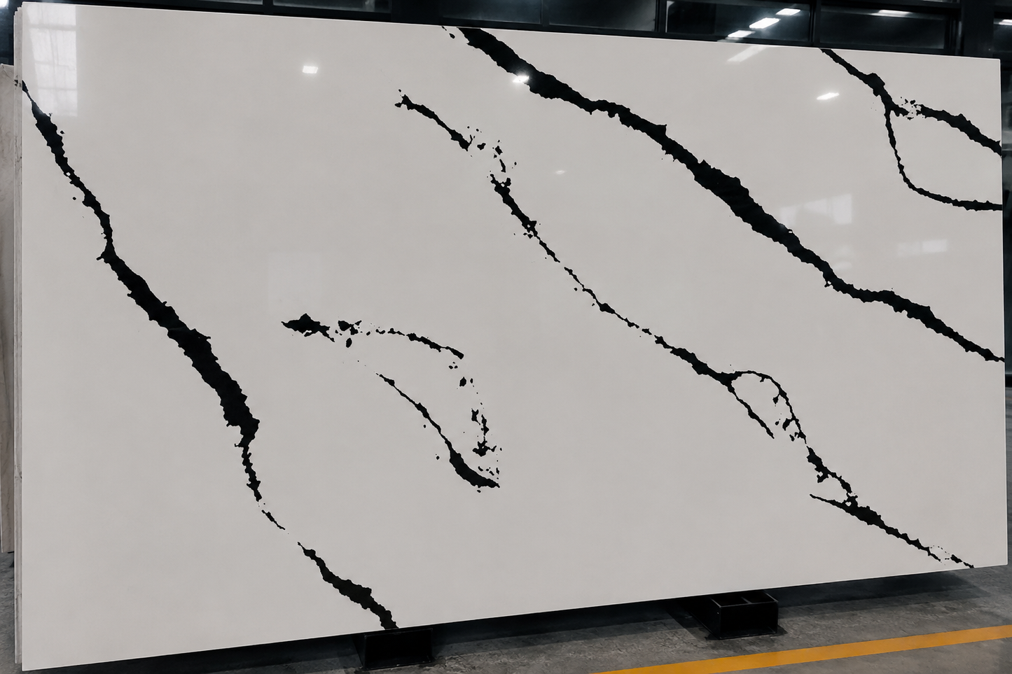 VENO™ | White Base Vein